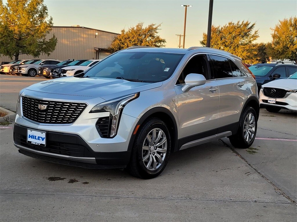 2020 Cadillac XT4 Premium Luxury photo 2