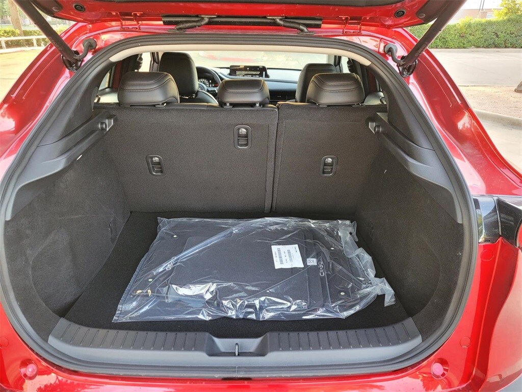 2025 Mazda CX-30 Sport 2.5 Turbo Premium Plus photo 4