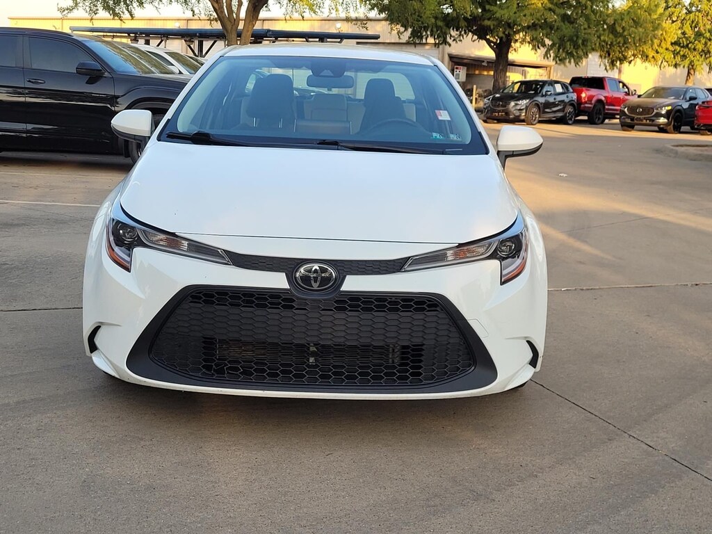 Used 2021 Toyota Corolla LE Sedan