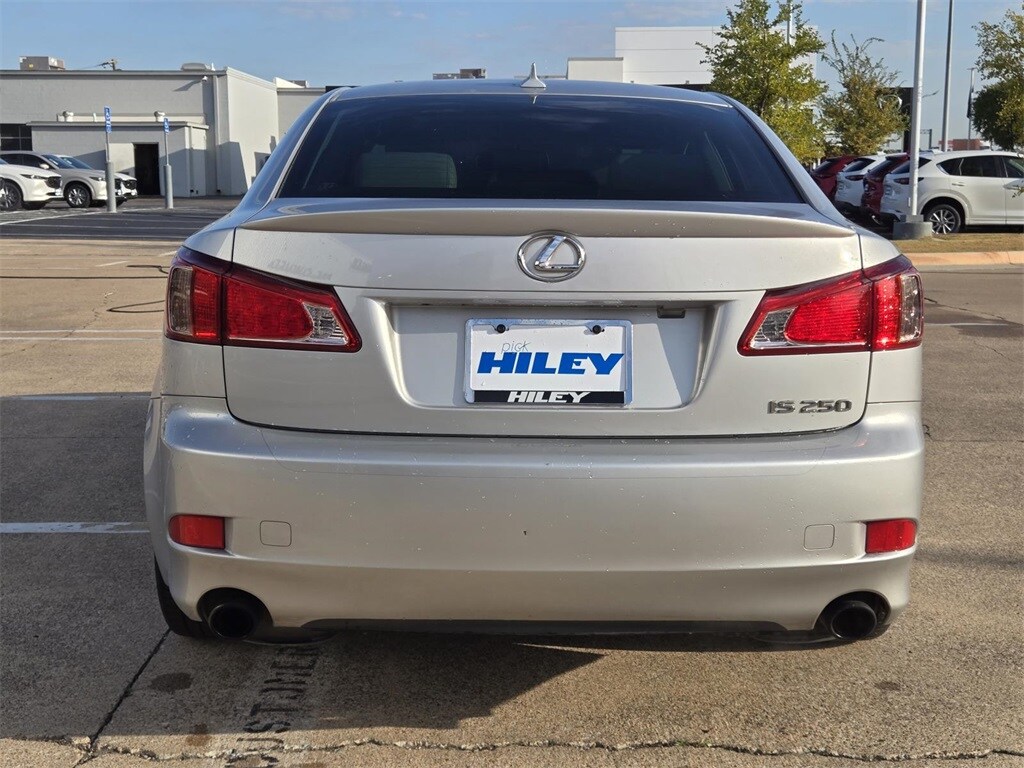 2011 Lexus IS 250 photo 4