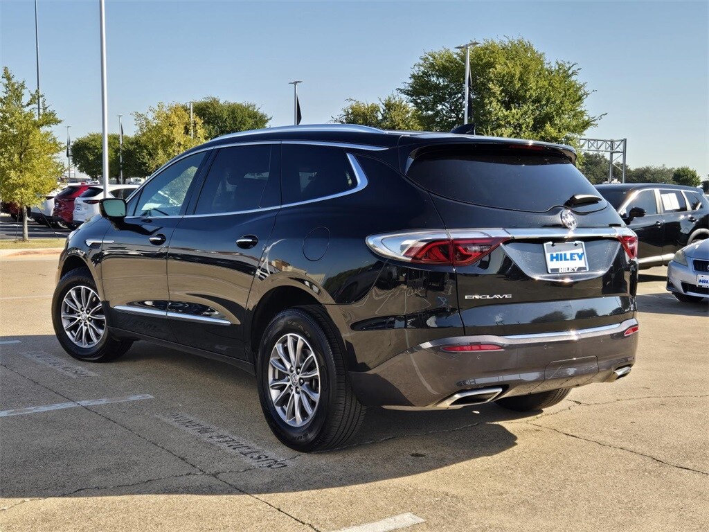 2024 Buick Enclave Premium photo 3