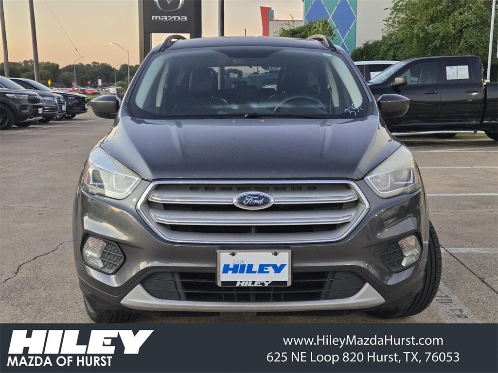 2018 Ford Escape SEL photo 2