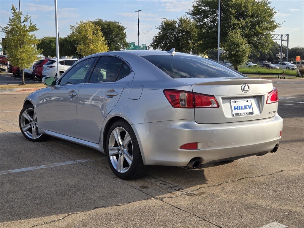 2011 Lexus IS 250 photo 3