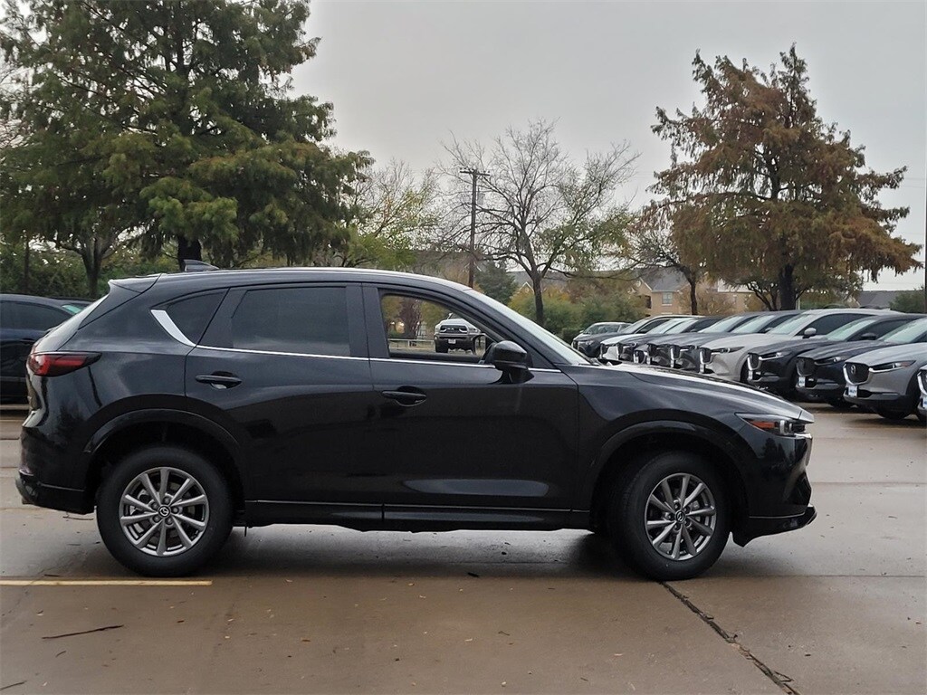 2025 Mazda CX-5 2.5 S Preferred photo 2