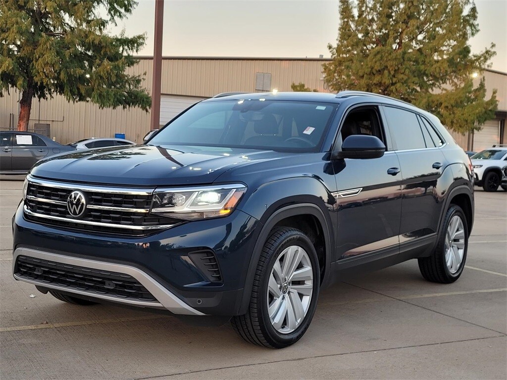 2021 Volkswagen Atlas Cross Sport V6 SE Technology photo 2