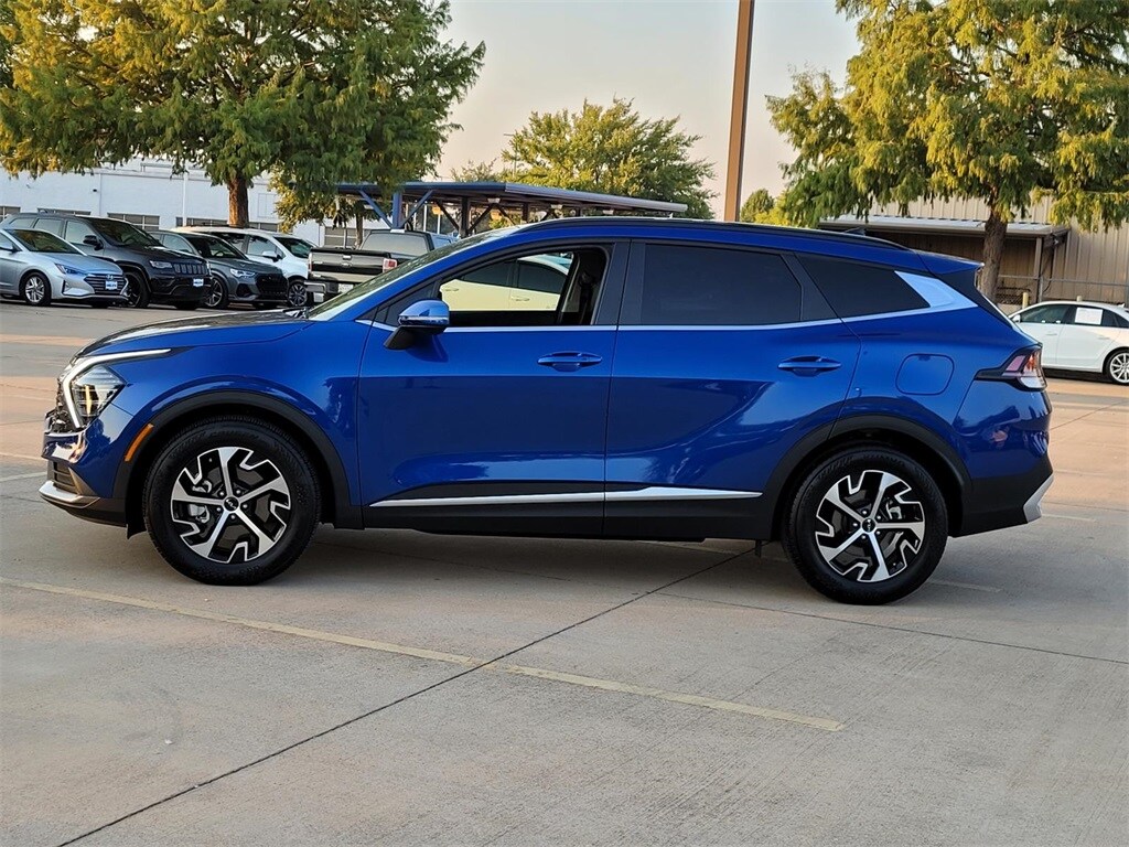 2025 Kia Sportage EX photo 4