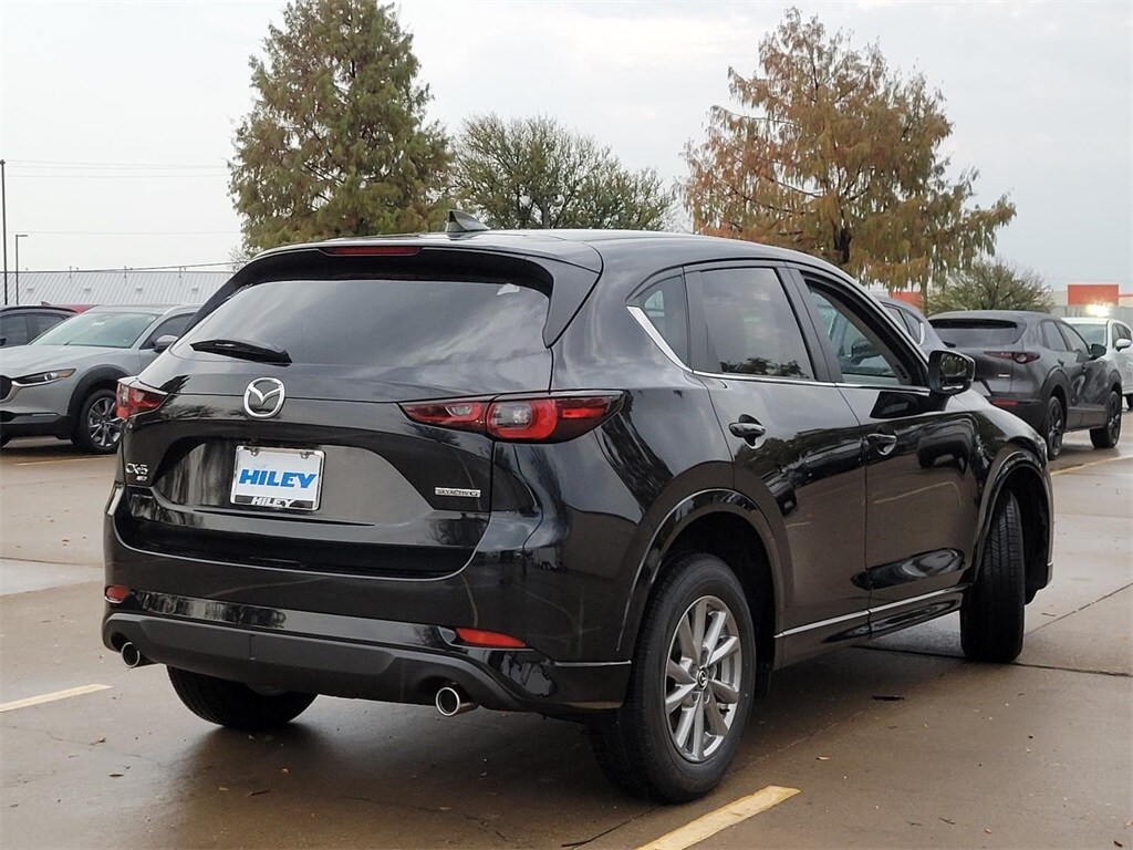 2025 Mazda CX-5 2.5 S Preferred photo 3