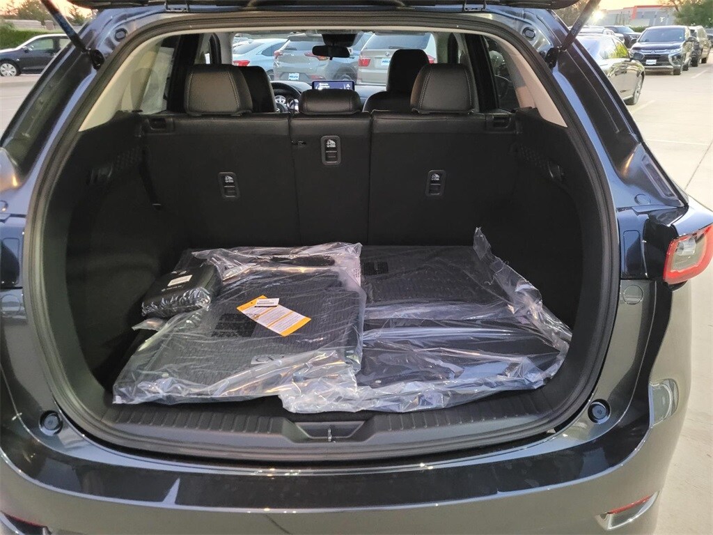 2025 Mazda CX-5 2.5 Select photo 4