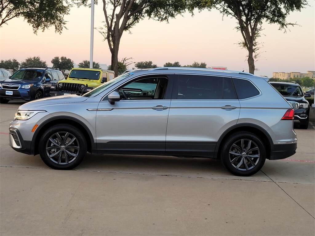2022 Volkswagen Tiguan SE photo 3