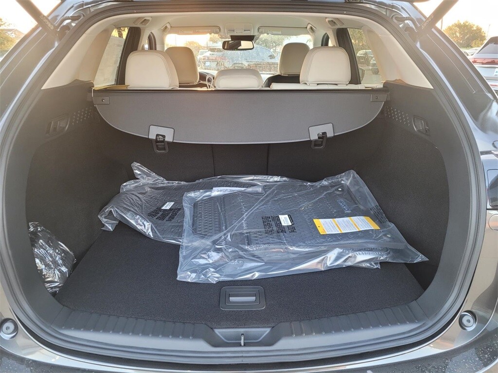 2025 Mazda CX-5 2.5 S Preferred photo 4