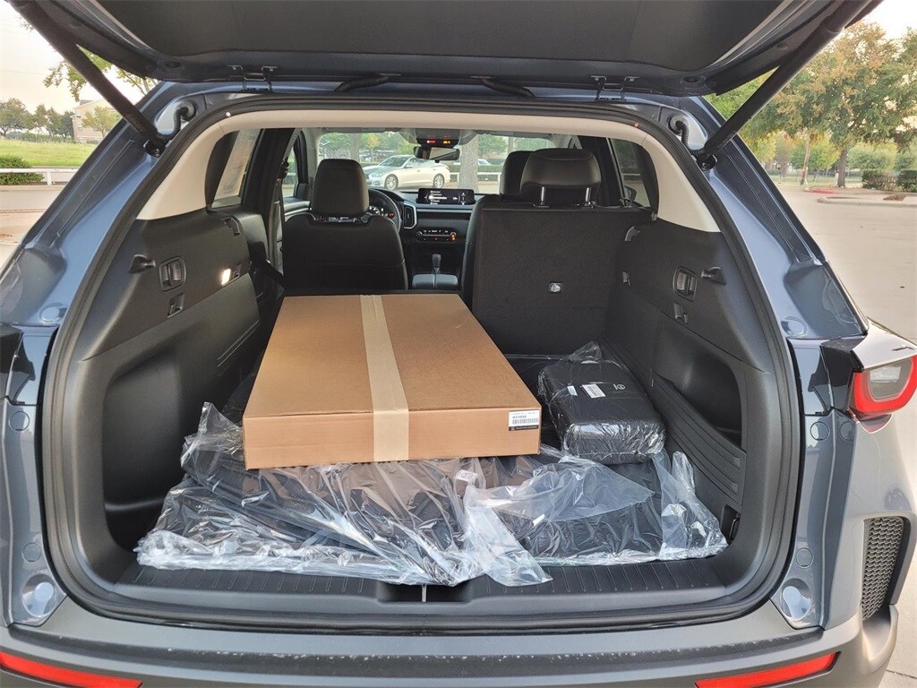 2025 Mazda CX-50 Preferred photo 2
