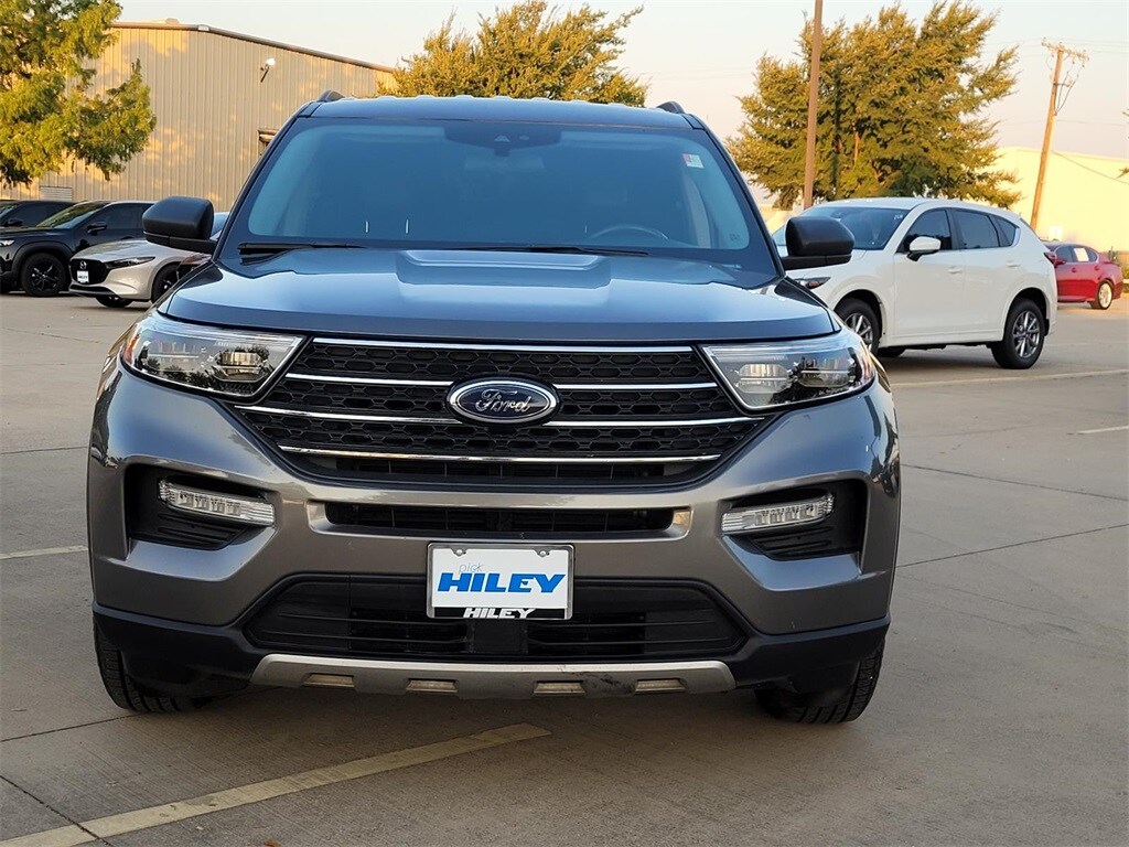 2021 Ford Explorer XLT photo 2