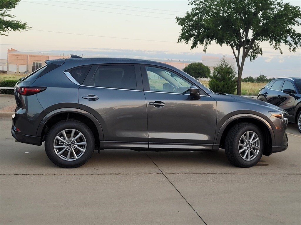 2025 Mazda CX-5 2.5 S Preferred photo 2