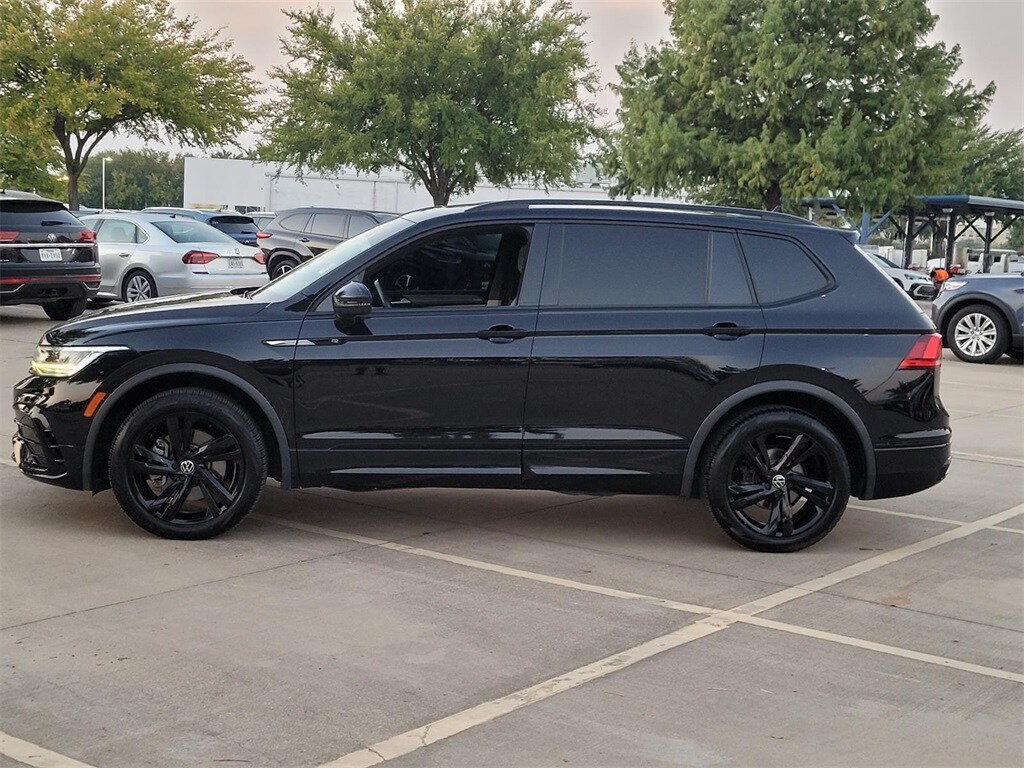 2023 Volkswagen Tiguan SE R-Line Black photo 3