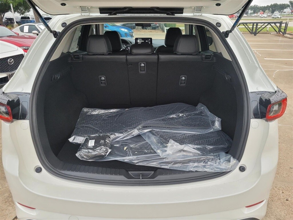 2025 Mazda CX-5 2.5 Select photo 3