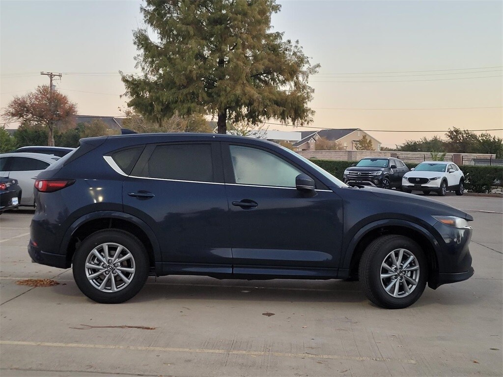 2025 Mazda CX-5 2.5 S Preferred photo 2