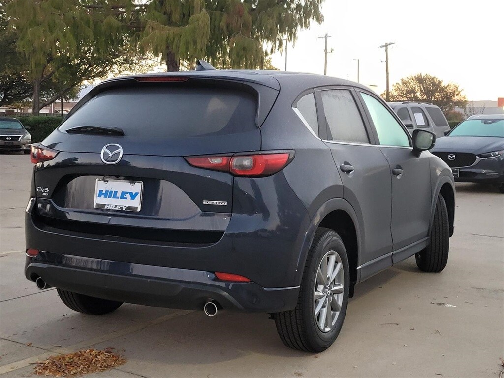 2025 Mazda CX-5 2.5 S Preferred photo 3