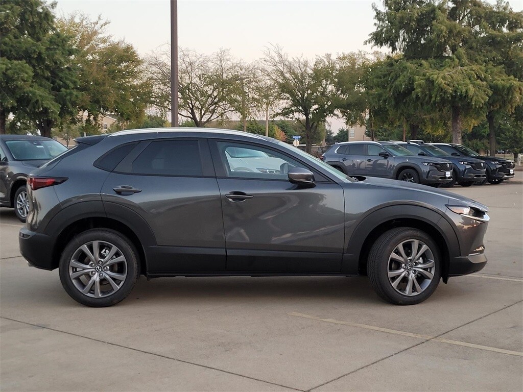 2026 Mazda CX-30 2.5 S Preferred photo 2
