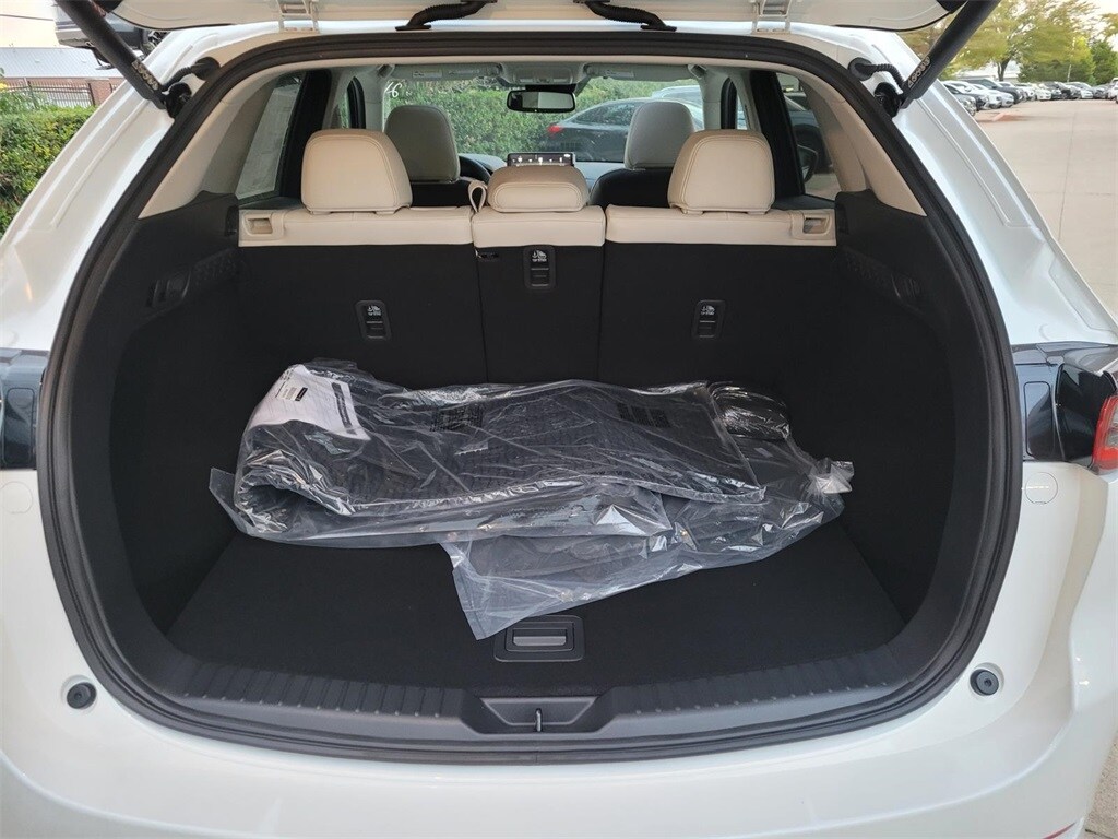 2025 Mazda CX-5 2.5 S Preferred photo 2