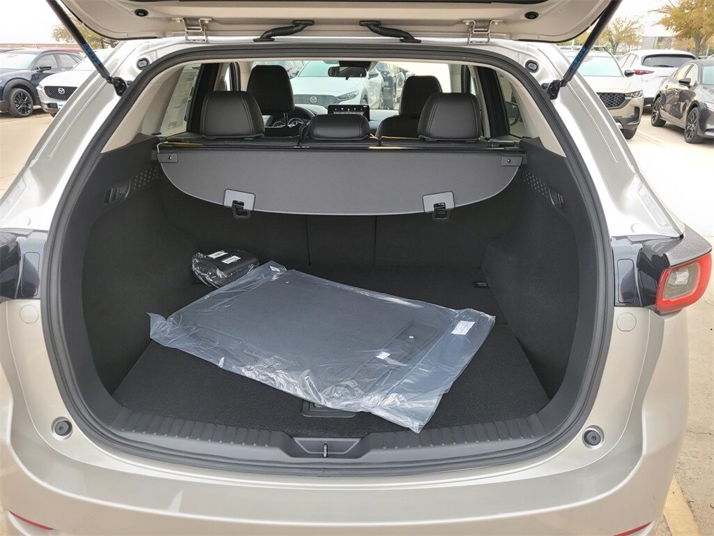 2025 Mazda CX-5 2.5 Select photo 3