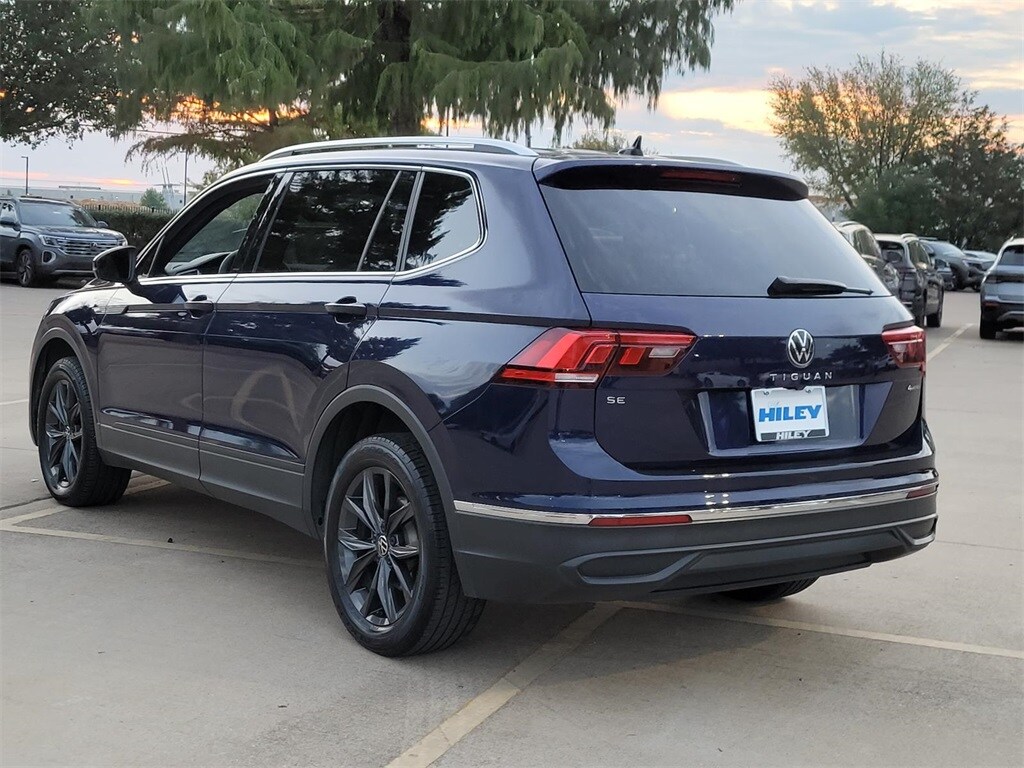 2022 Volkswagen Tiguan SE photo 3