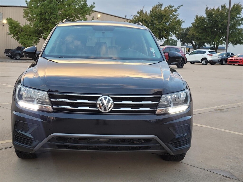 2021 Volkswagen Tiguan S photo 2
