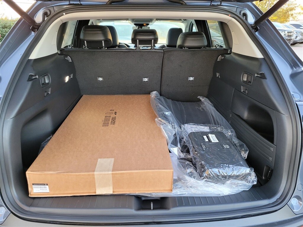 2025 Mazda CX-50 Premium photo 3