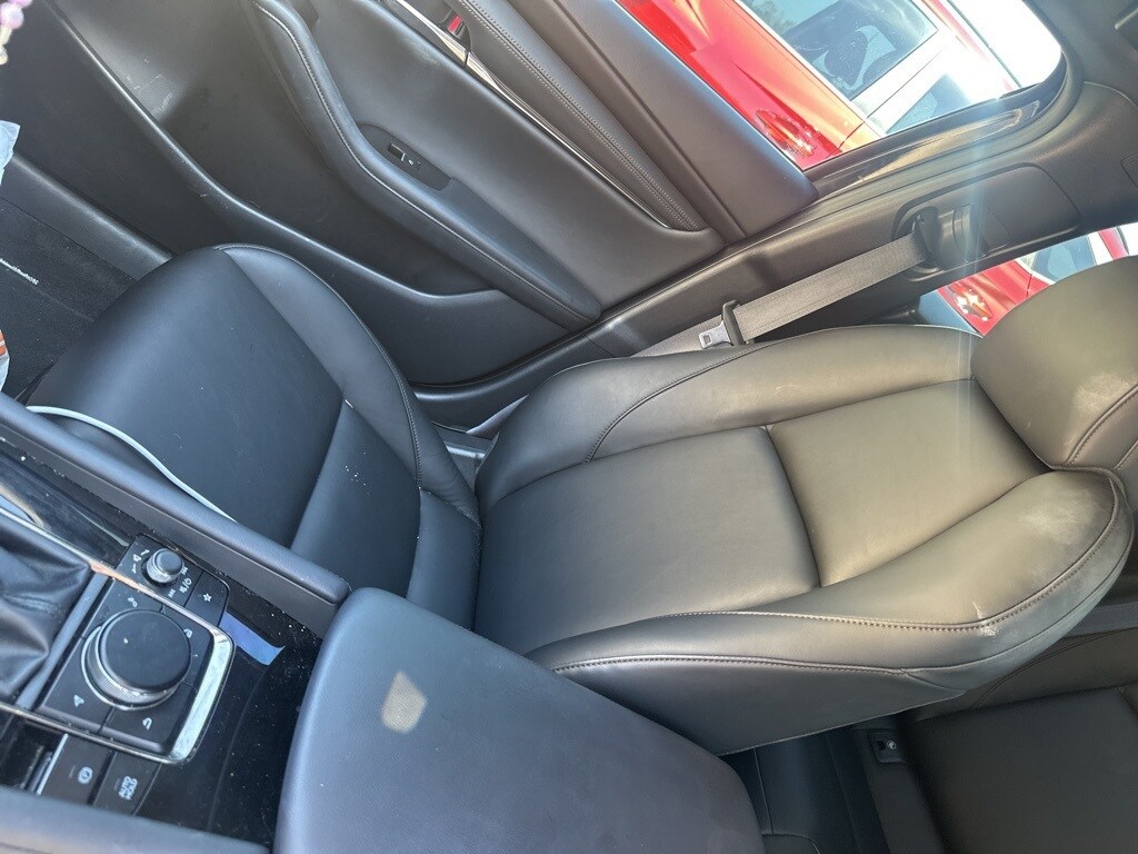 2024 Mazda Mazda3 Hatchback 2.5 s Preferred photo 3