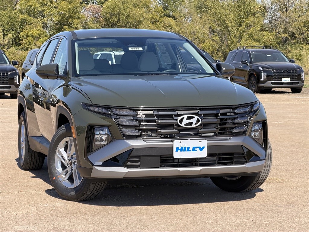 2026 Hyundai Tucson SE photo 2