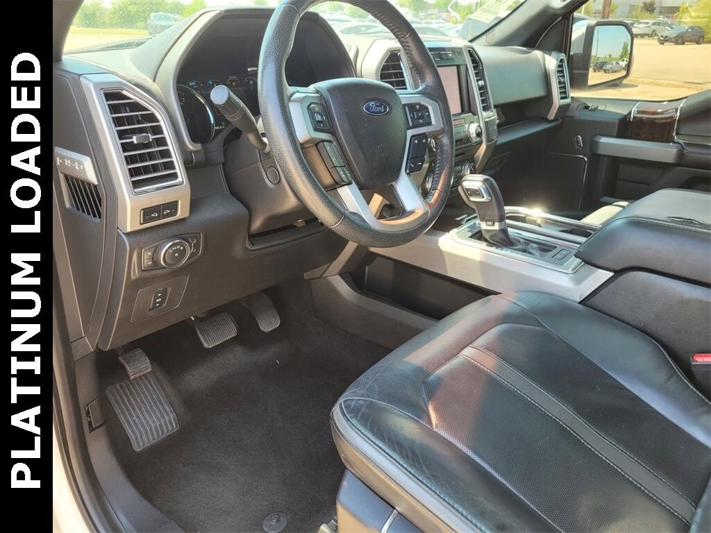 2015 Ford F-150 Platinum photo 4