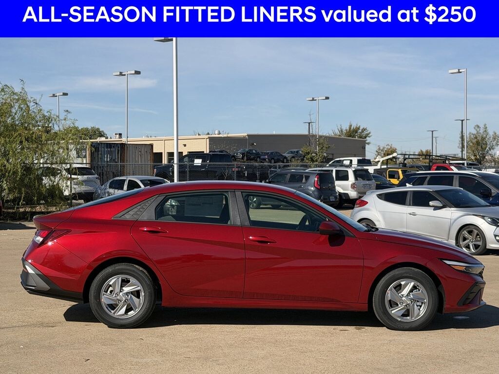 New 2026 Hyundai Elantra SE Sedan