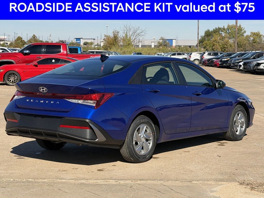 New 2026 Hyundai Elantra SE Sedan