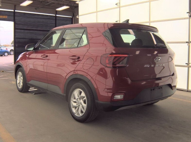 2021 Hyundai Venue SE photo 3