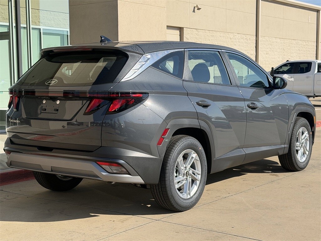 New 2026 Hyundai Tucson SE SUV