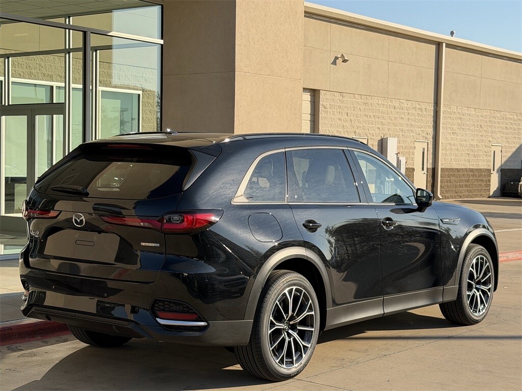 2025 Mazda CX-70 Plug-in Hybrid Premium photo 2