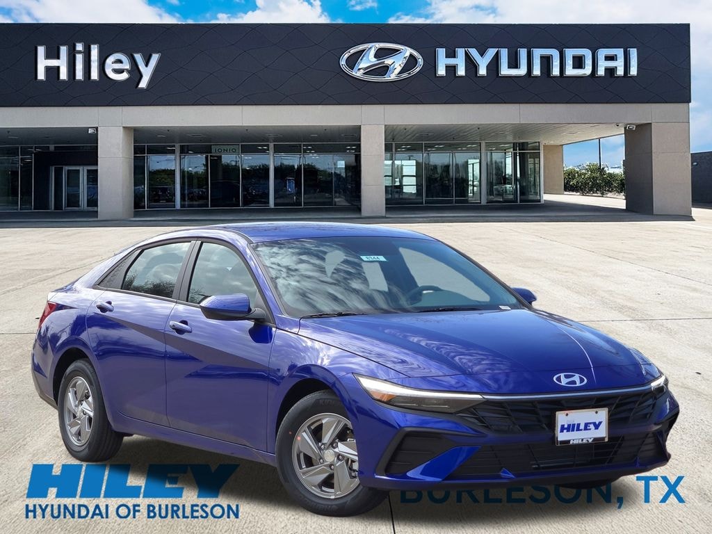New 2026 Hyundai Elantra SE Sedan