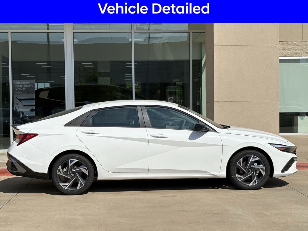 New 2025 Hyundai Elantra SEL Sport Sedan
