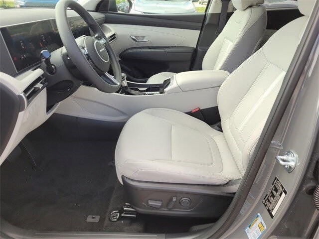 2025 Hyundai Tucson SEL photo 3