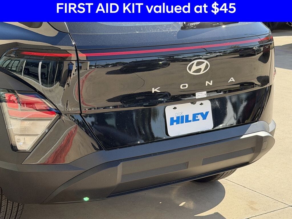 New 2026 Hyundai Kona SE SUV