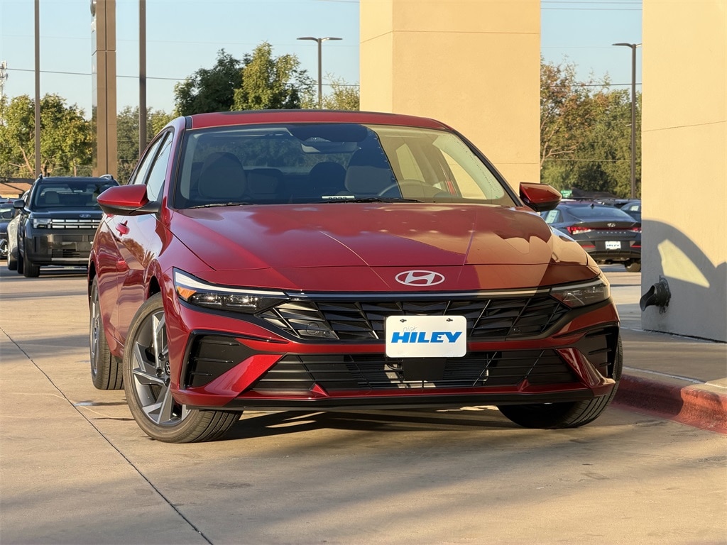 New 2025 Hyundai Elantra SEL Convenience Sedan