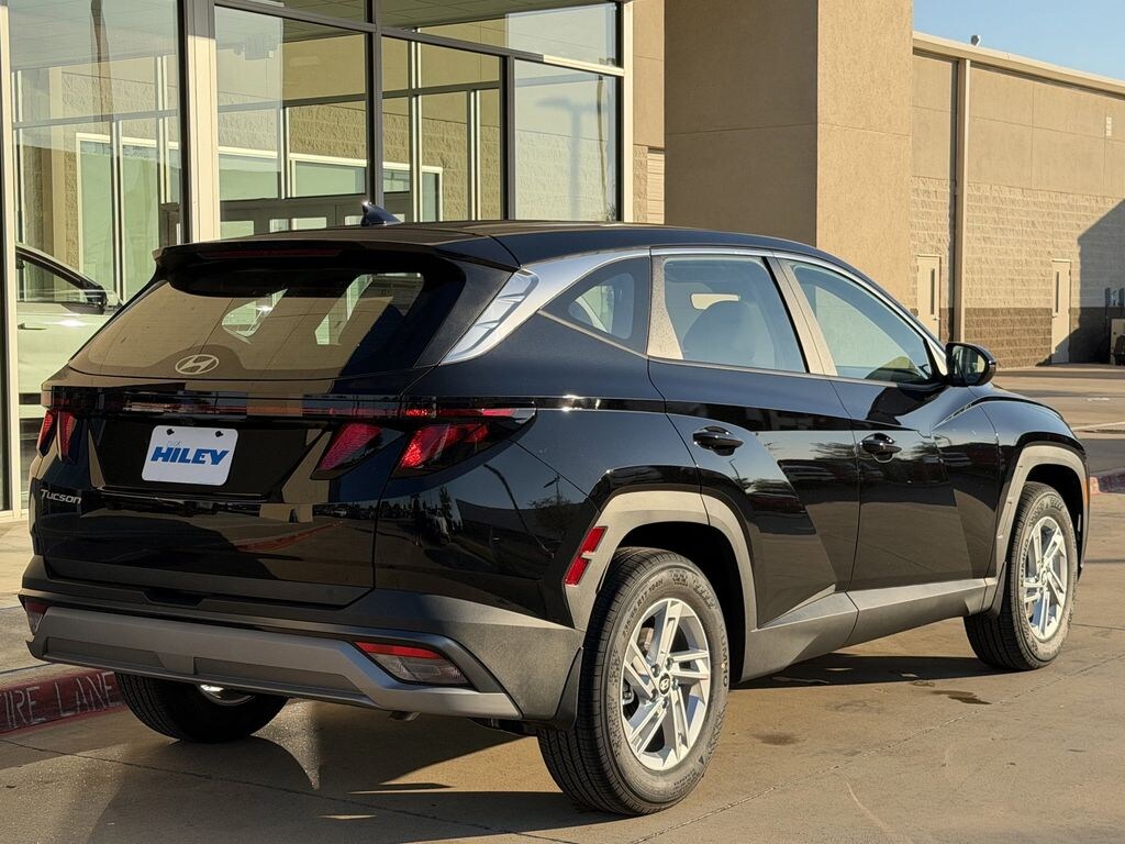 New 2026 Hyundai Tucson SE SUV