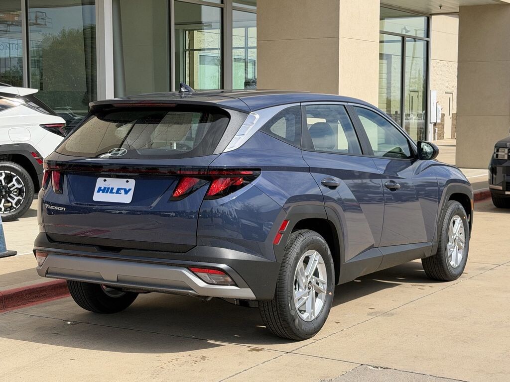 New 2026 Hyundai Tucson SE SUV