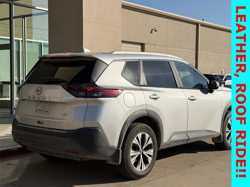 2023 Nissan Rogue SV photo 2