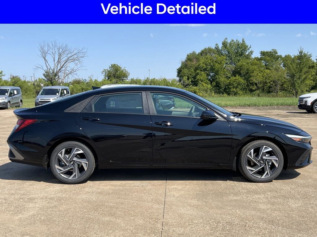 New 2025 Hyundai Elantra SEL Sport Sedan