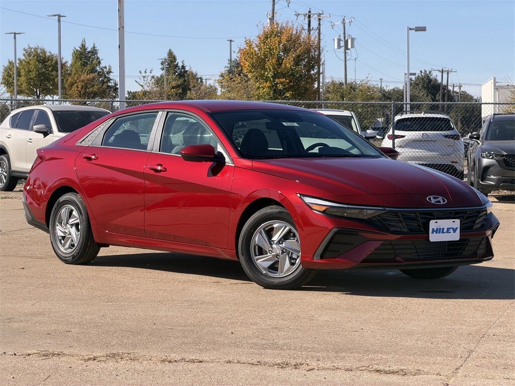 New 2026 Hyundai Elantra SE Sedan