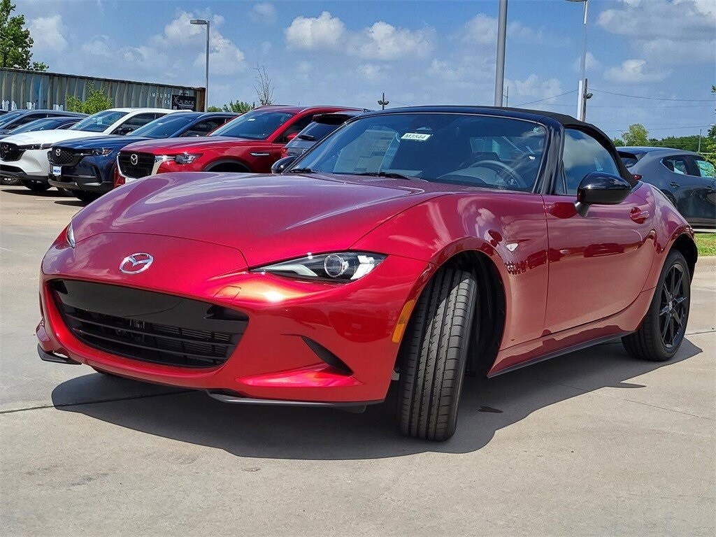 2025 Mazda MX-5 Miata Miata Sport photo 2