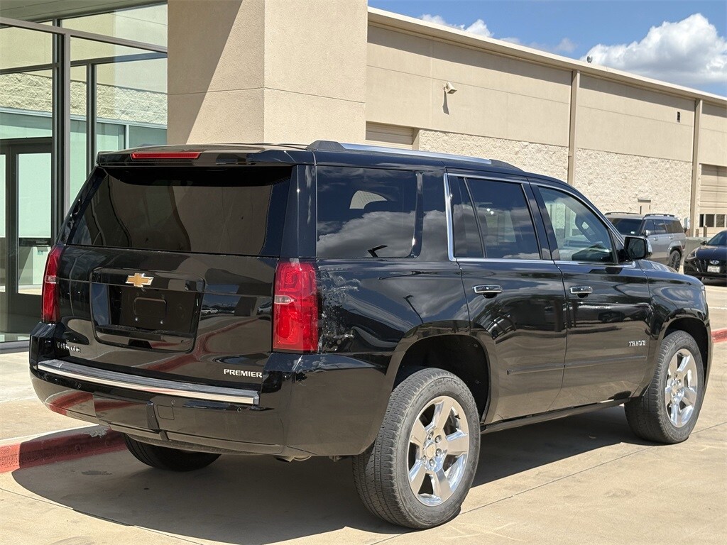 2019 Chevrolet Tahoe Premier photo 3