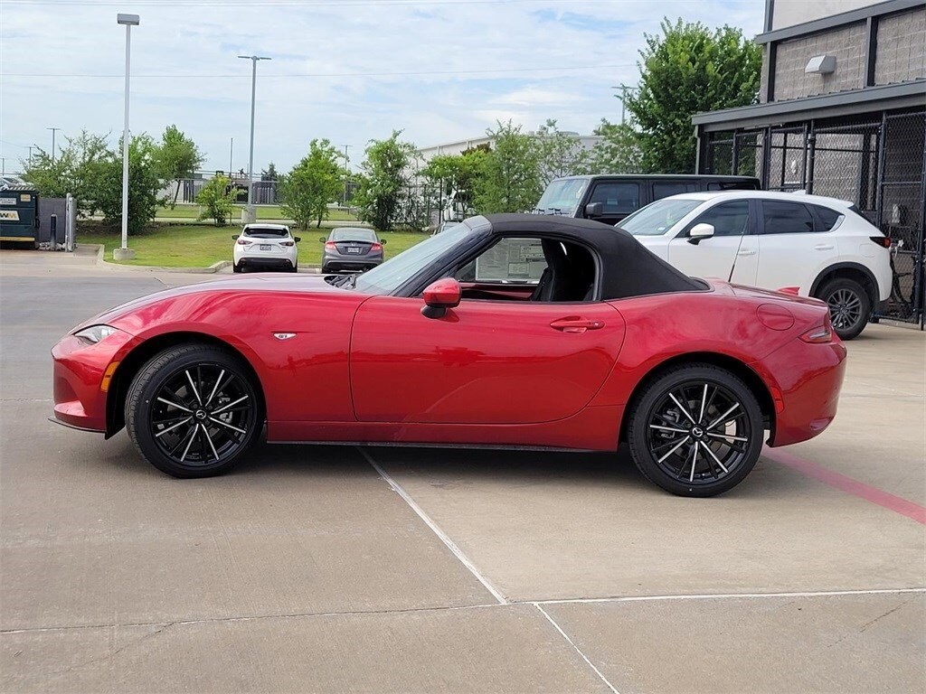 2025 Mazda MX-5 Miata Miata Grand Touring photo 4