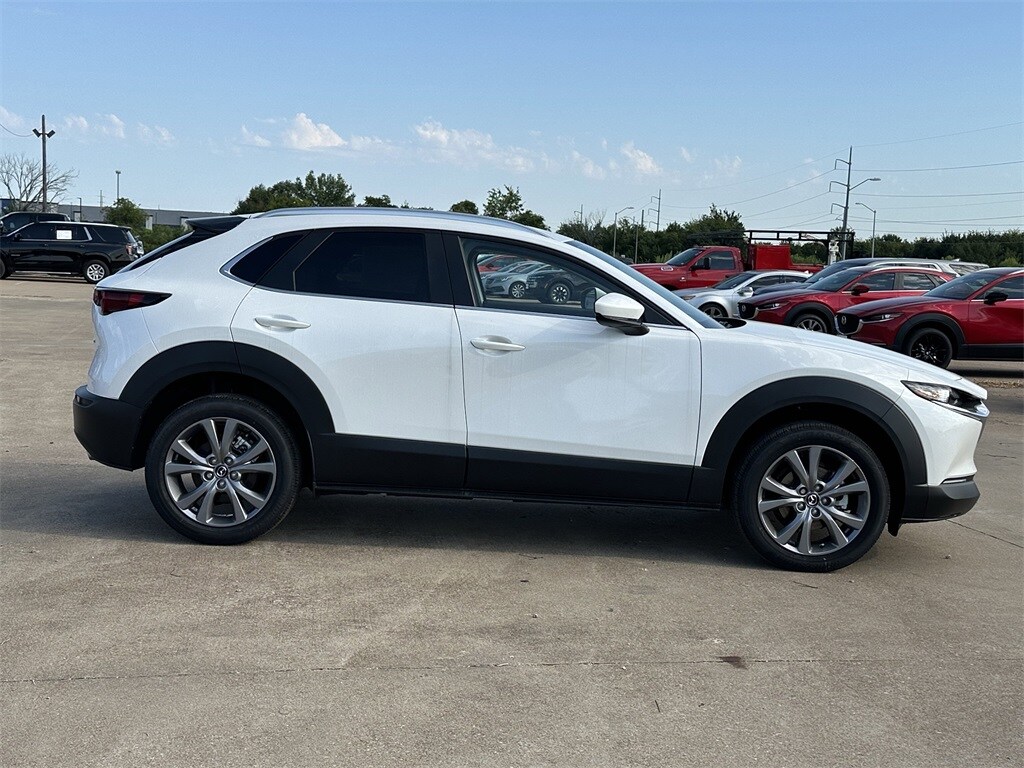 2025 Mazda CX-30 2.5 S Preferred photo 3