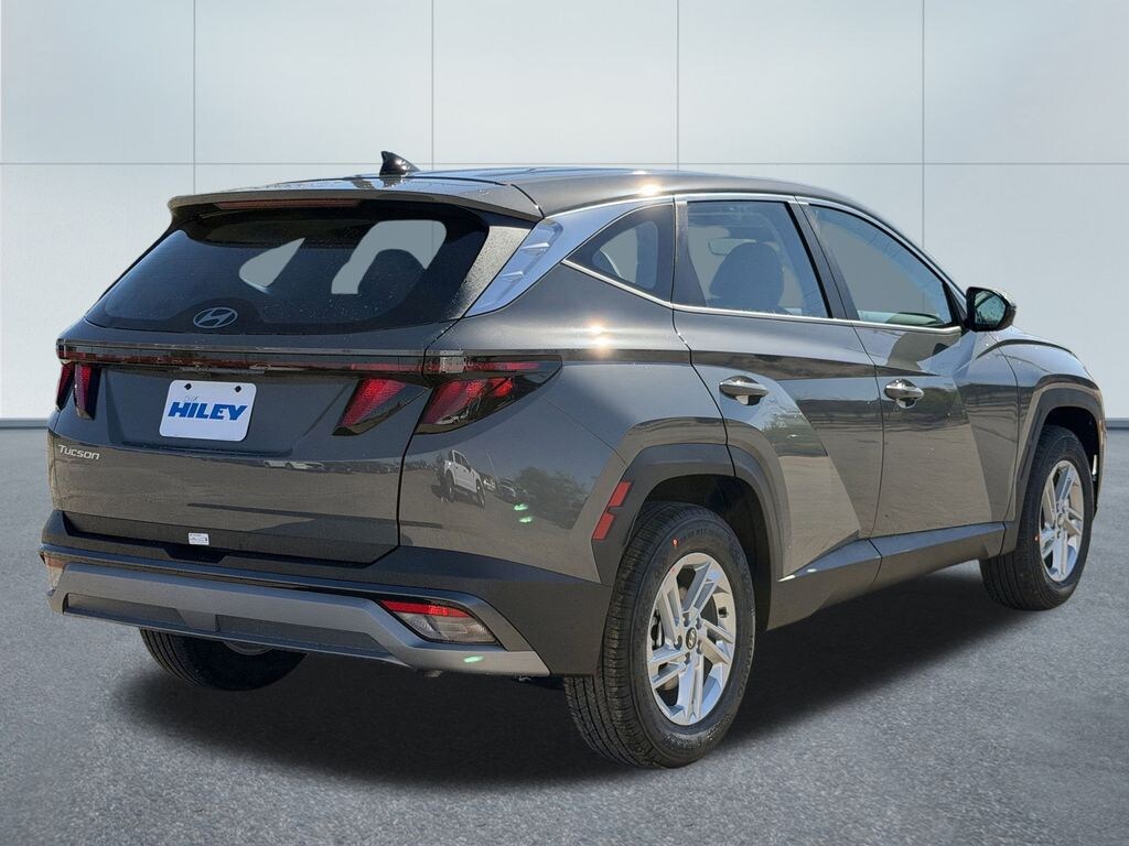 New 2026 Hyundai Tucson SE SUV